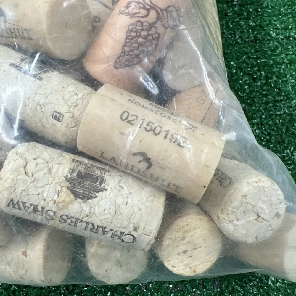 Lot Of 320 Miscellaneous Wine Corks Champagne Corks Cranelake Tabor Hill